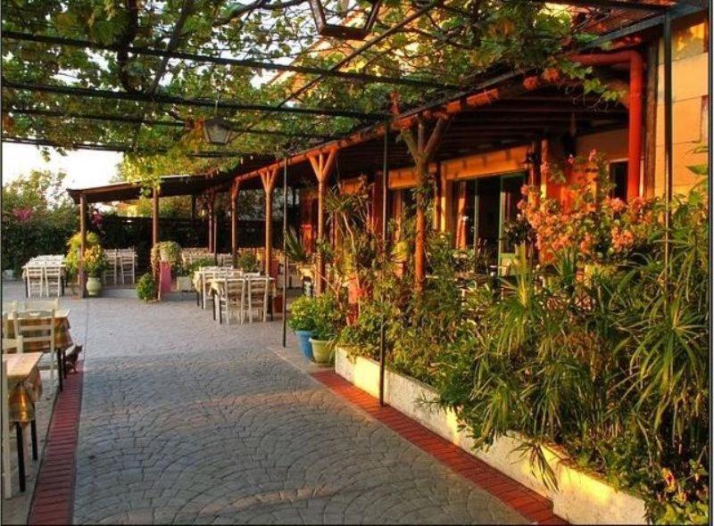 Aparthotel Apolafsi Lixouri Exterior foto