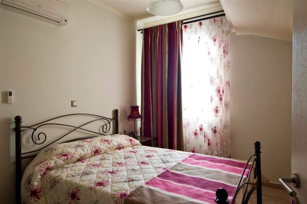 Aparthotel Apolafsi Lixouri Exterior foto