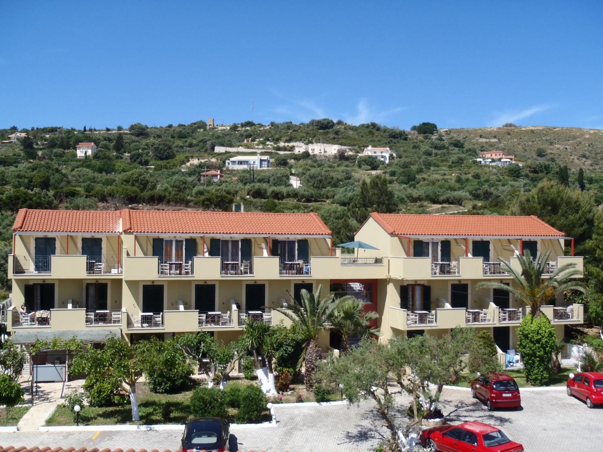Aparthotel Apolafsi Lixouri Exterior foto